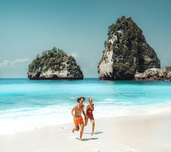 relax at diamond beach nusa penida
