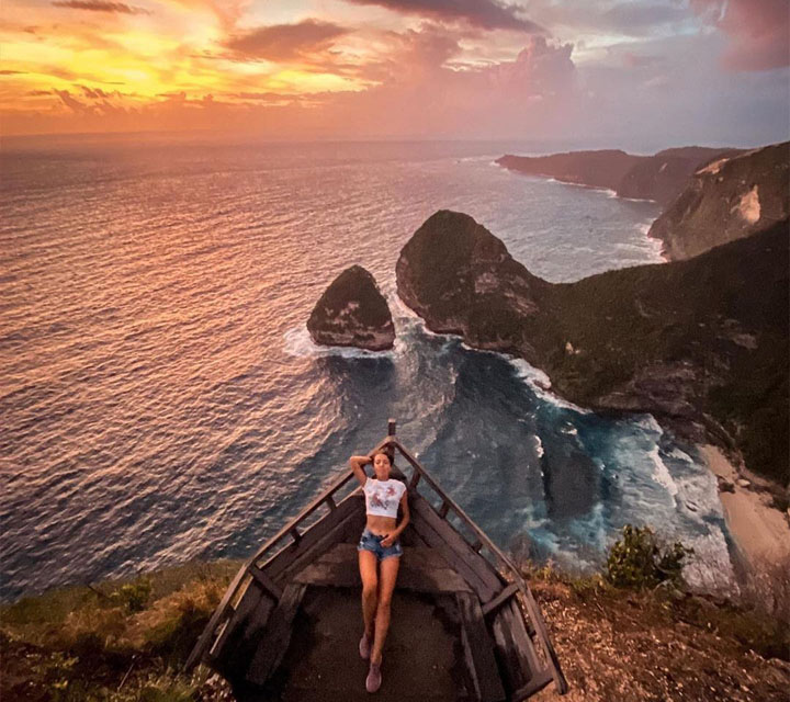 sunset at paluang cliff nusa penida